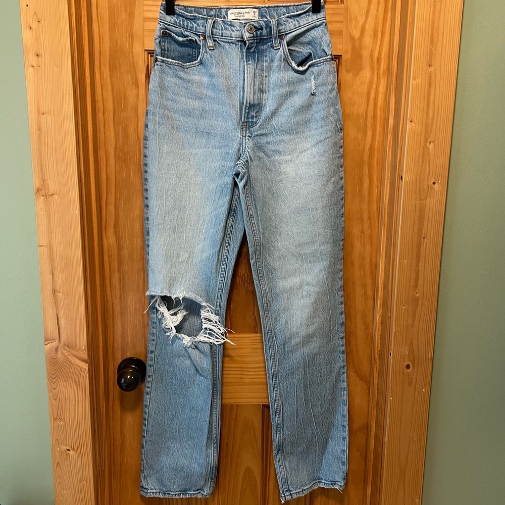 Abercrombie & Fitch High Rise Jeans